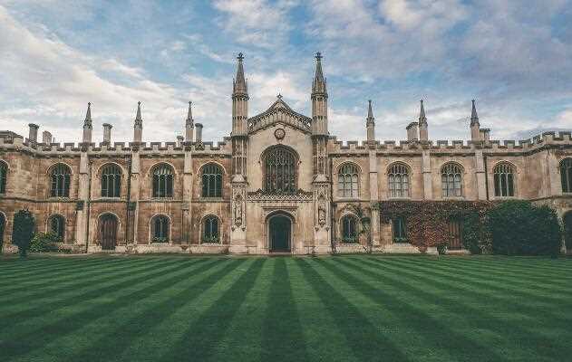 应对性骚扰和性侵犯 剑桥大学的作法令人称赞